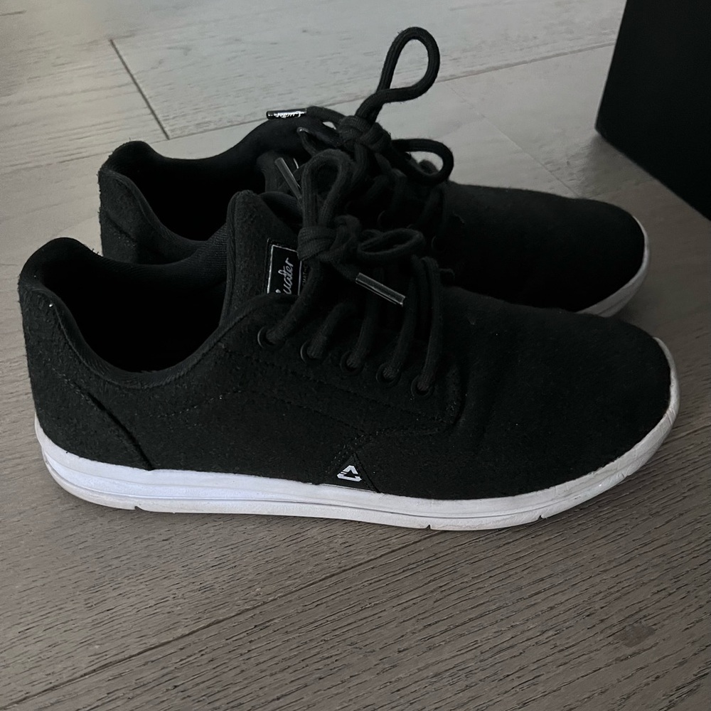 Cuater by Travis Mathew The Daily wool shoes, Men’s 8.5 Black